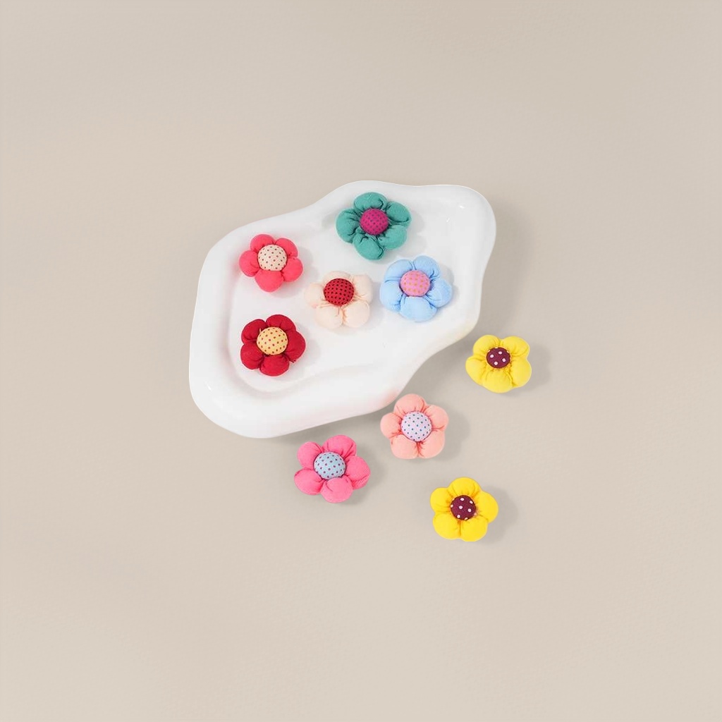彩色布艺花朵饰品细节图