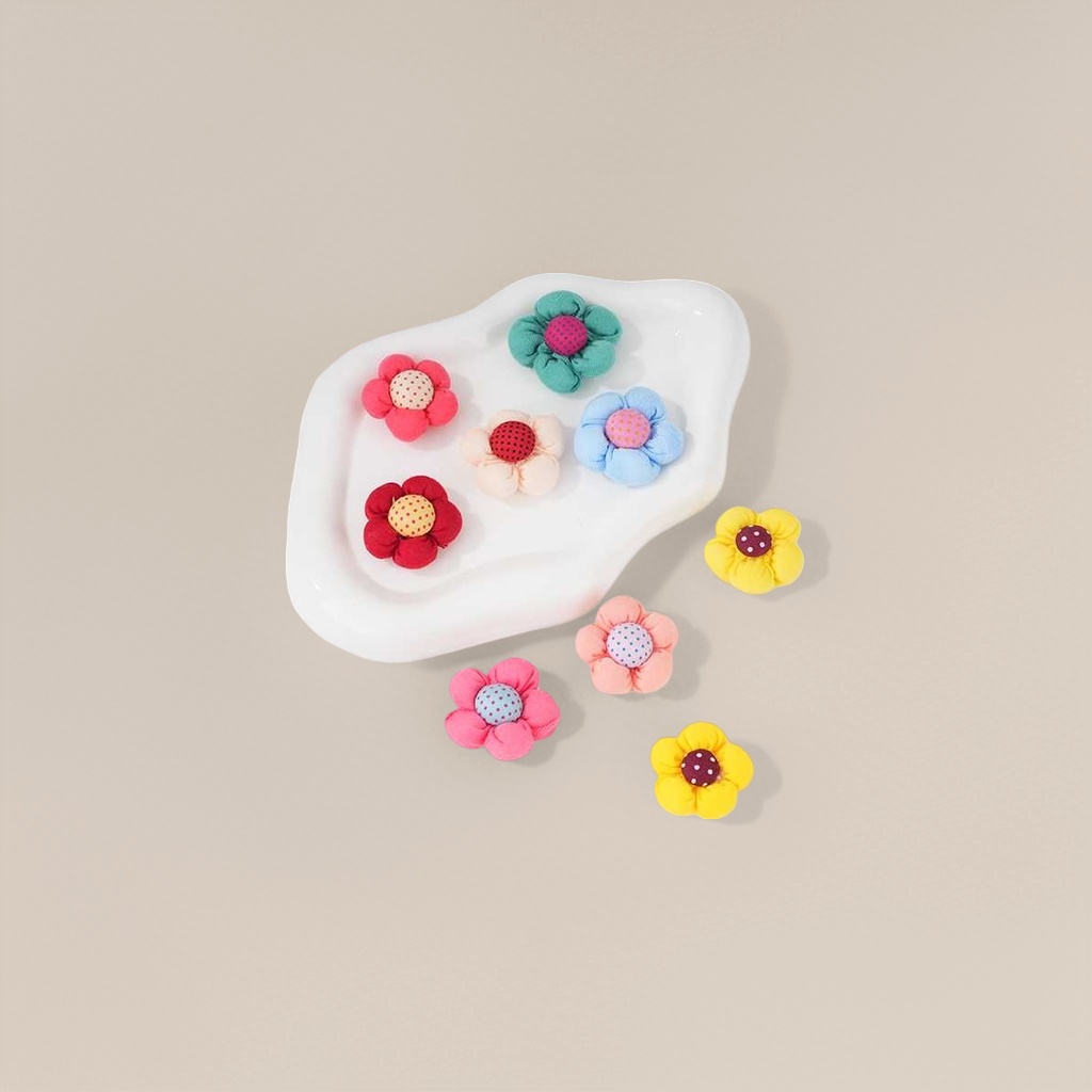 彩色布艺花朵饰品产品图