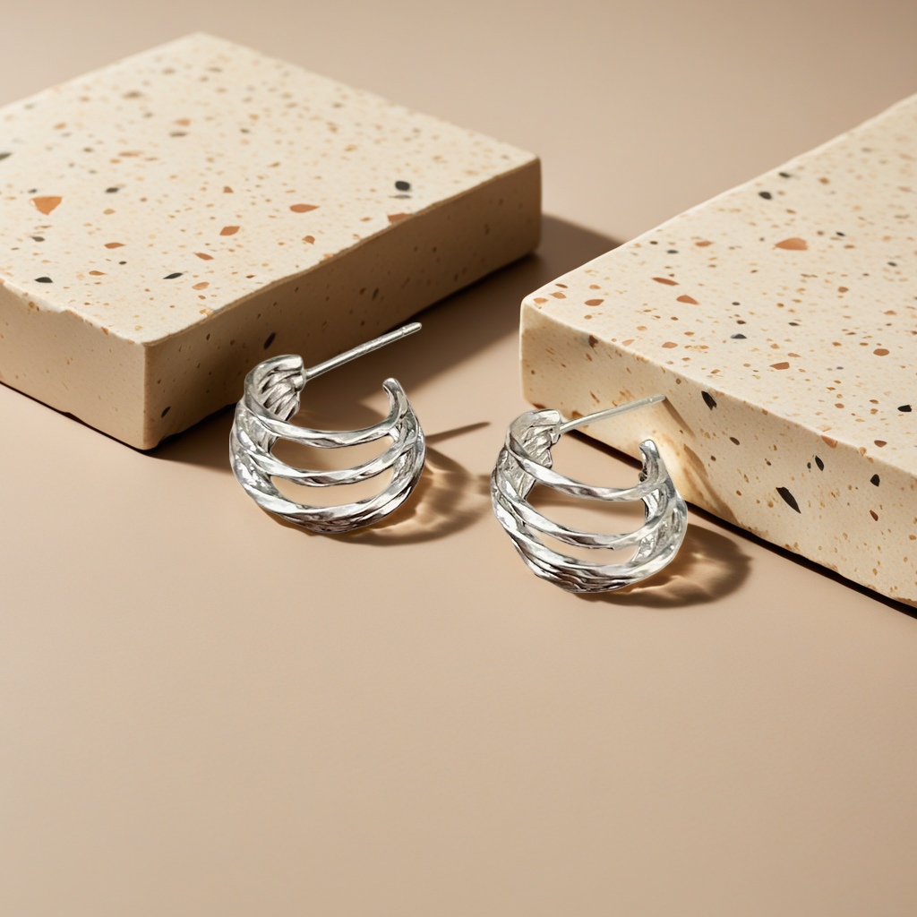 The silver spiral ring earrings are fashionable and simple earrings that suit all ear shapes details Picture