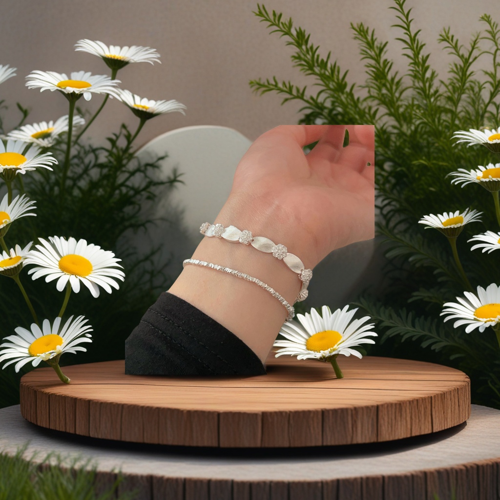 Silver flower leaf-shaped bracelet for women, simple, fashionable, versatile and light luxury accessory