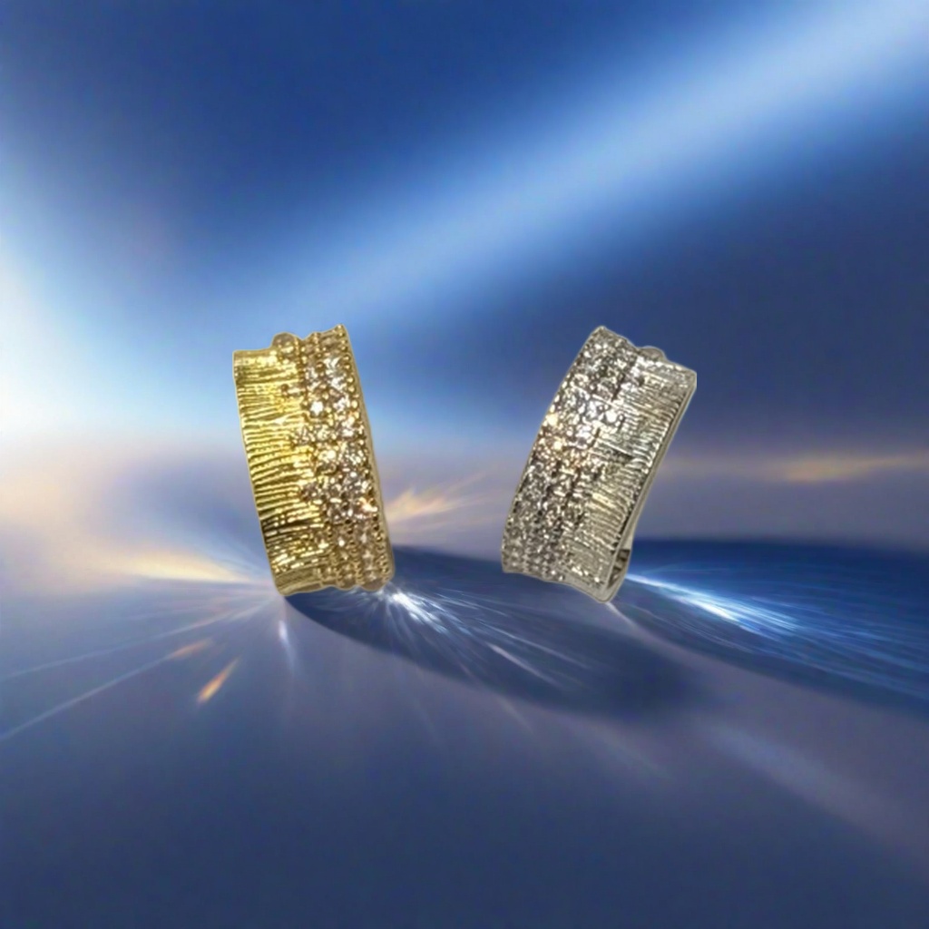 A fashionable two-color women's ring set with gold and silver diamonds in a delicate gift box Specification image