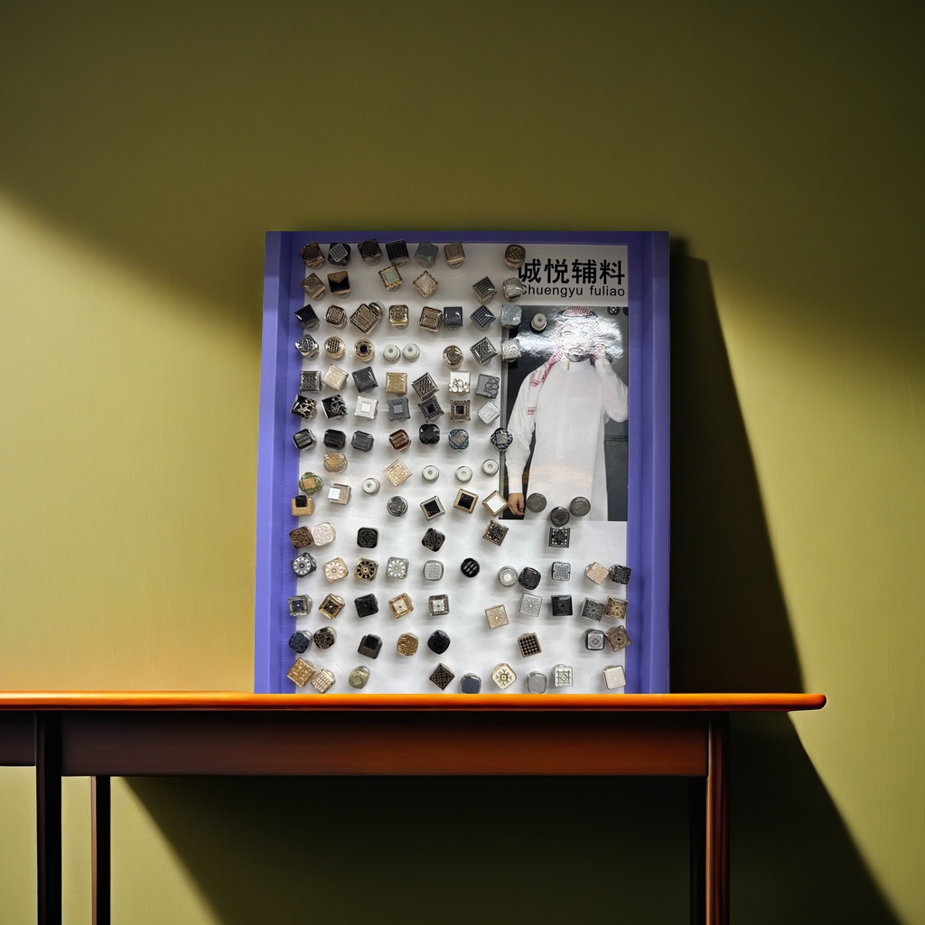 White display boards with button sample display stands and clothing accessory display tools Specification image