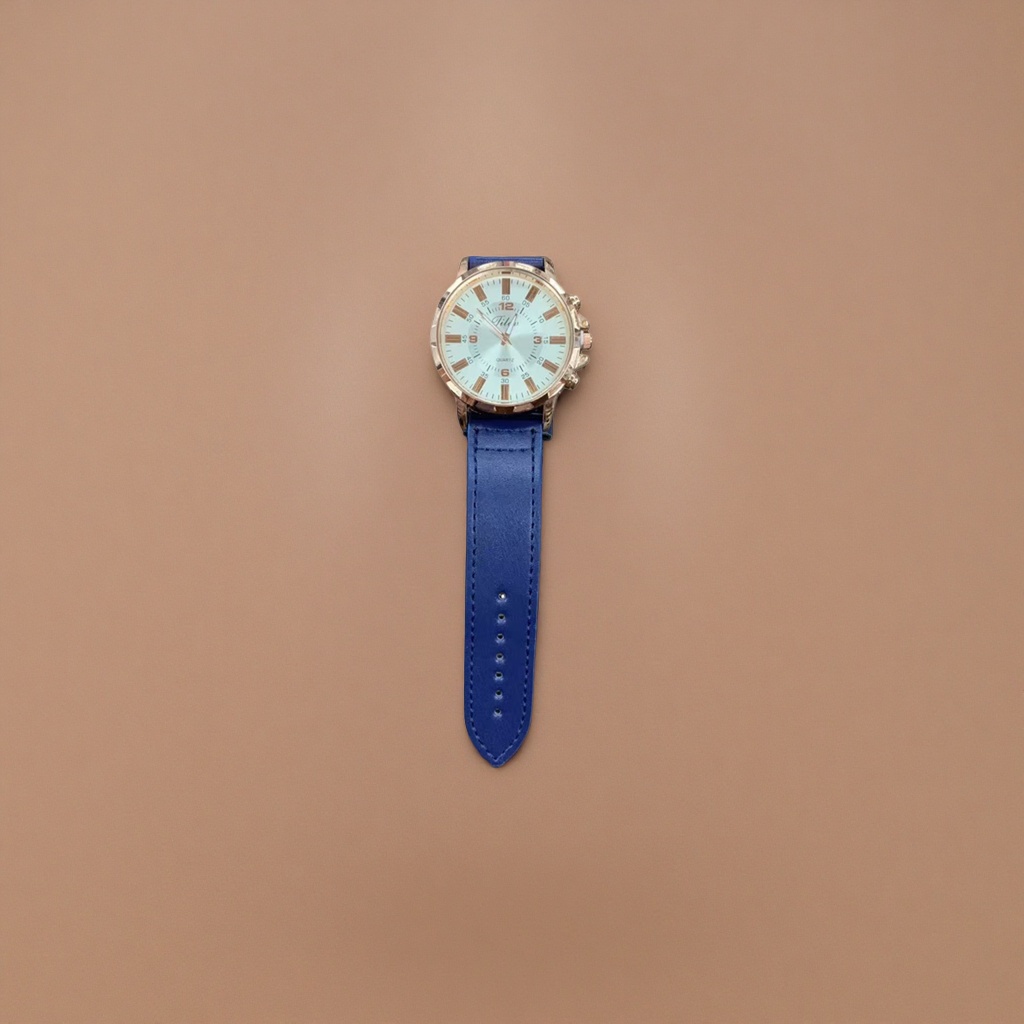 Quartz ladies' watch with rose gold case and blue strap Application Scenario