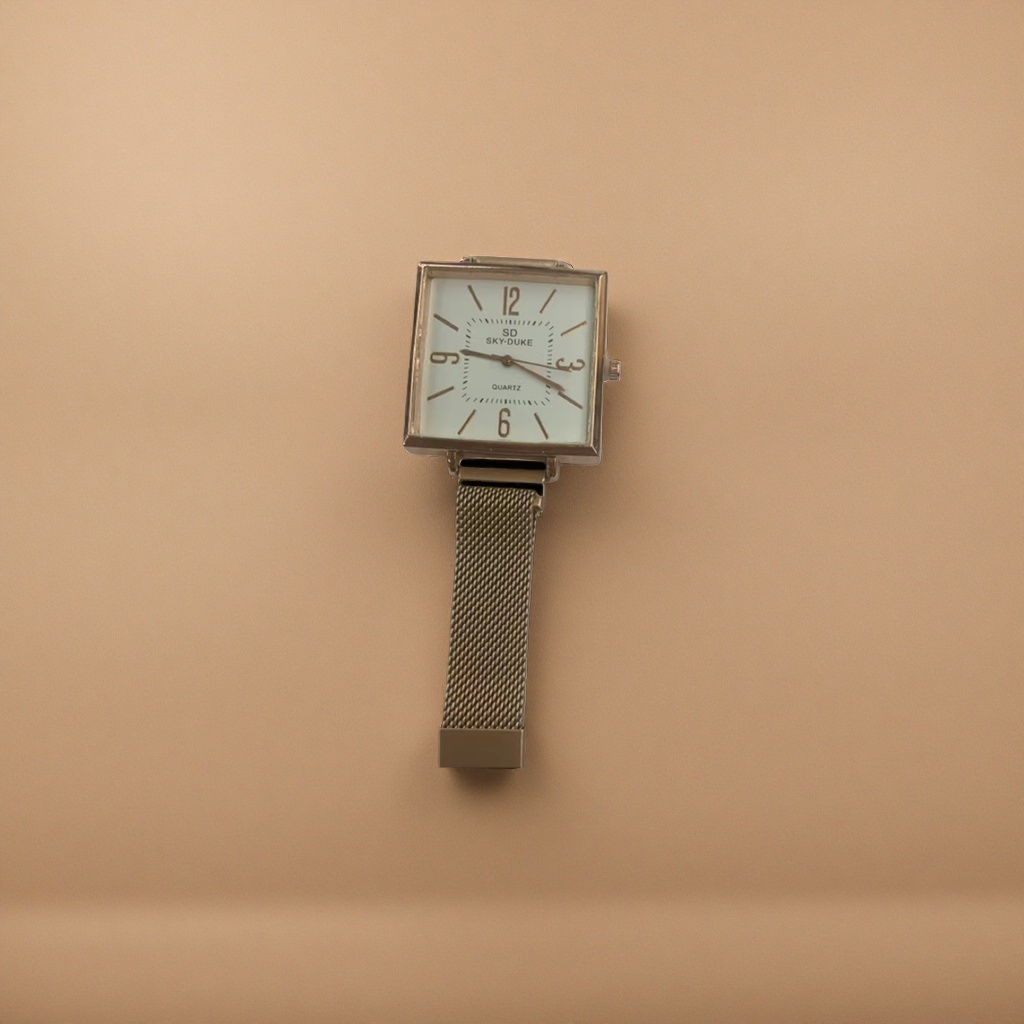 The golden square watch is a fashionable, simple and versatile quartz watch for ladies details Picture