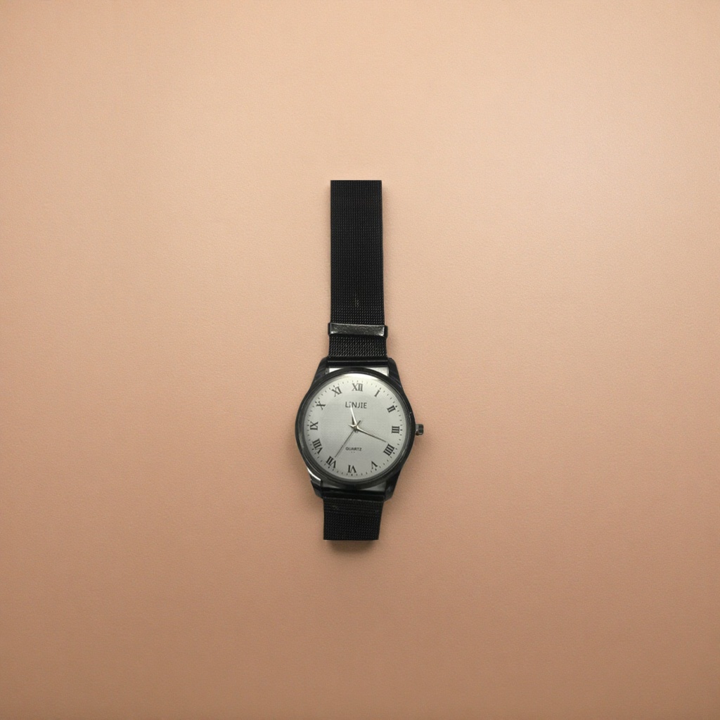A simple business quartz watch for men with a black strap and a genuine leather strap Specification image