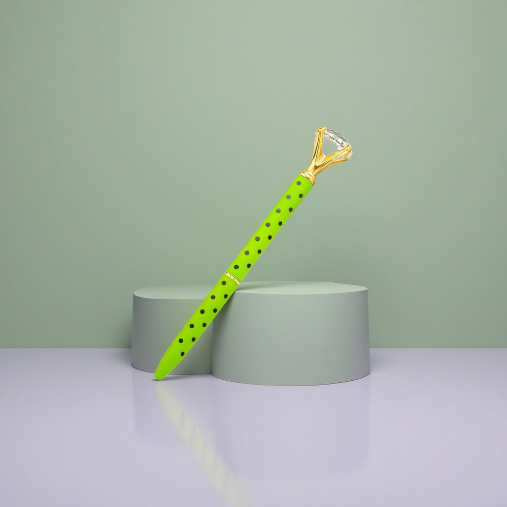 A gel pen with a green polka dot body and a golden diamond-encrusted cap Application Scenario
