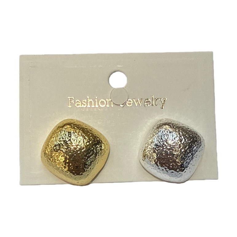 Gold and silver hammer-patterned square ear studs, fashionable and light luxury geometric style earrings Item Picture