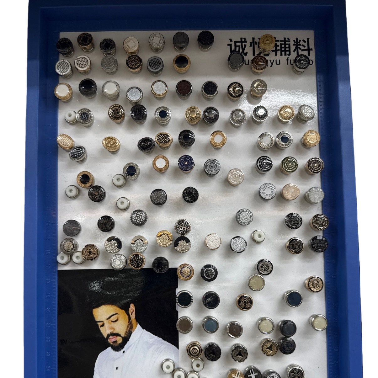 White display board button-type detachable magnetic wall-mounted display stand Item Picture