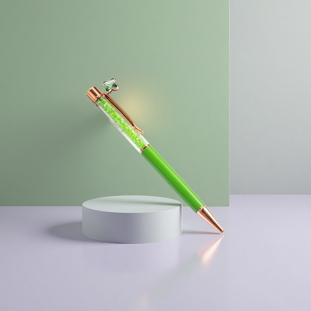 Изящная и гладкая письменность на канцелярской бумаге green crystal details Picture