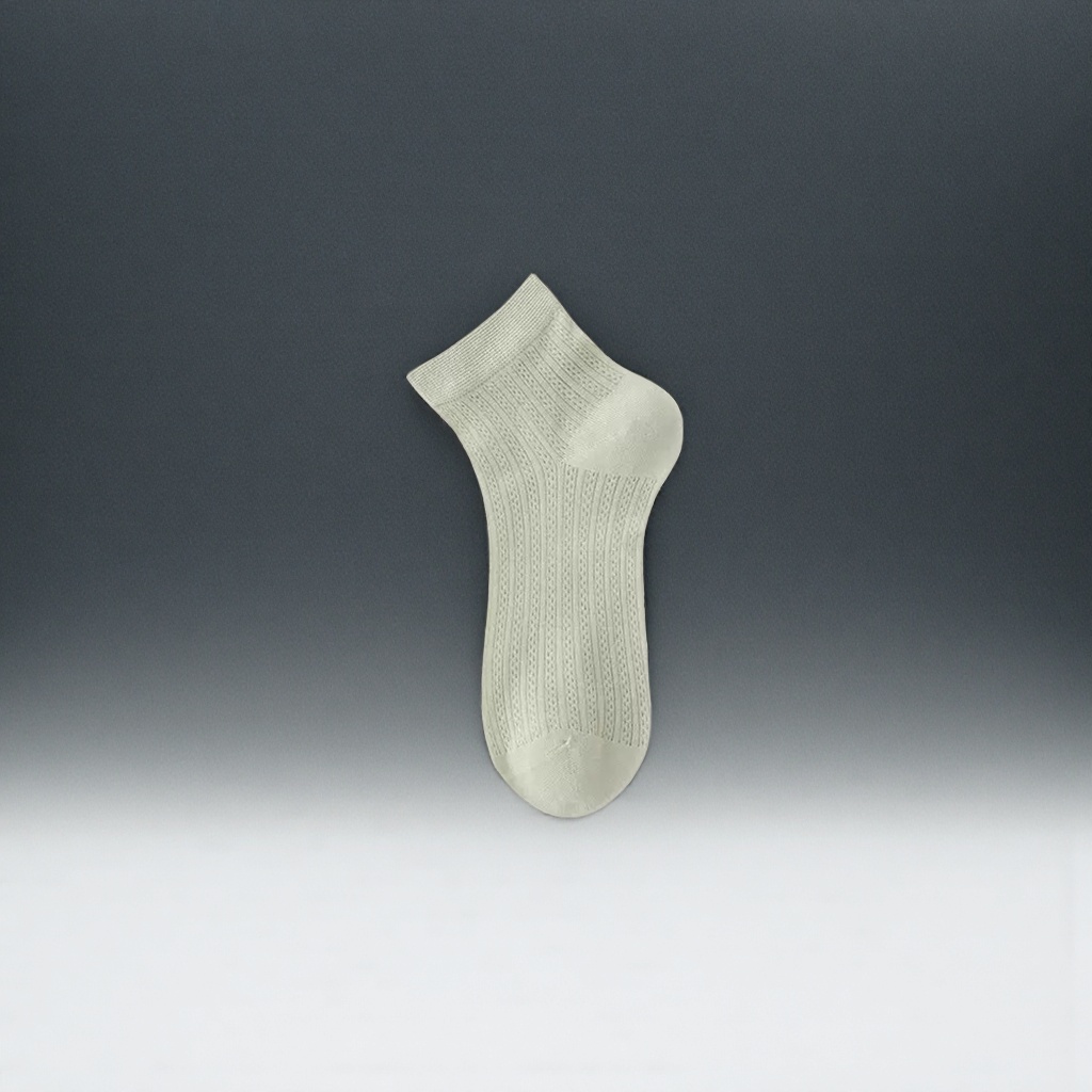 Light green knitted short socks for women, made of pure cotton, sweat-absorbing and breathable, suitable for all seasons Application Scenario