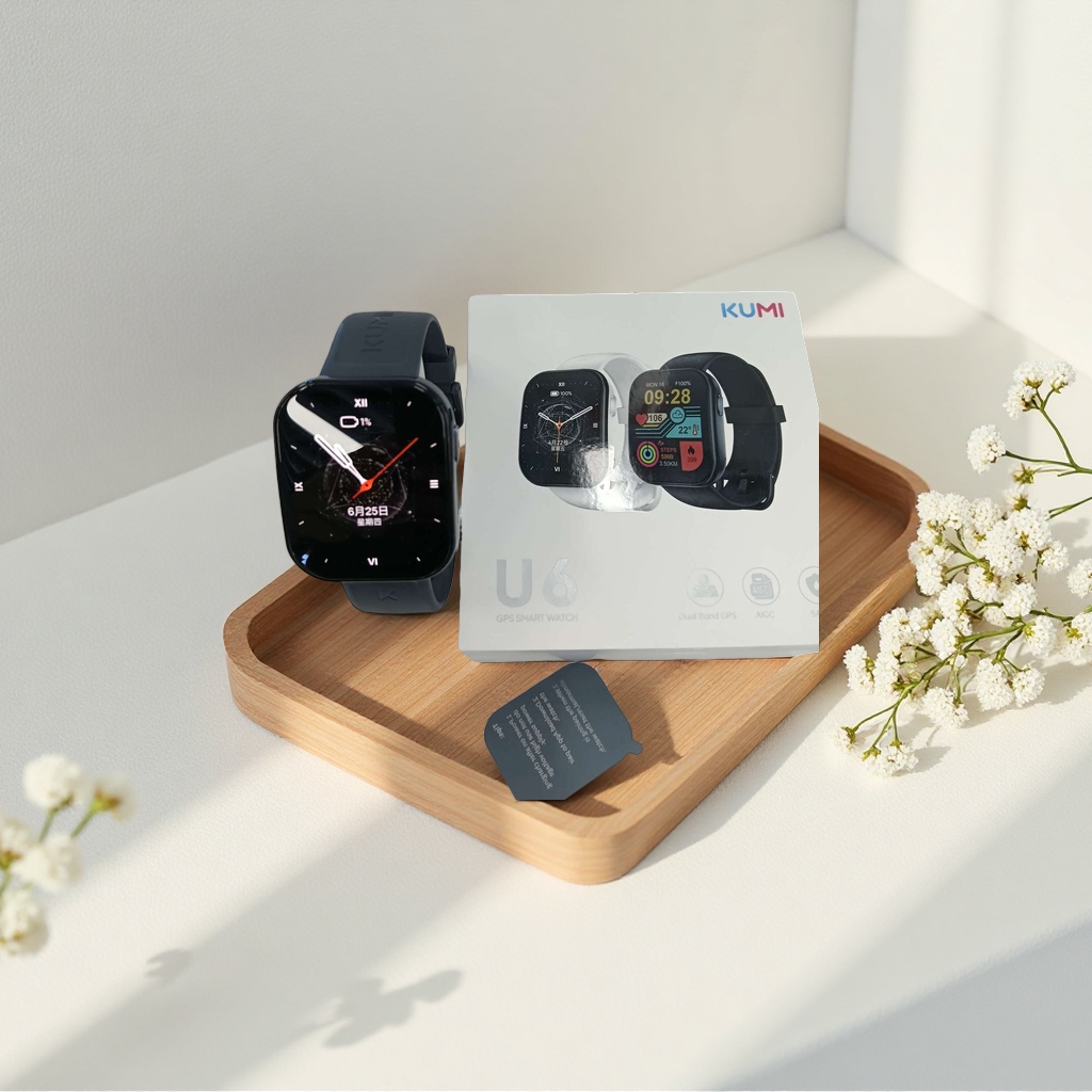 KUMI U6 GPS black smartwatch with white packaging box Application Scenario