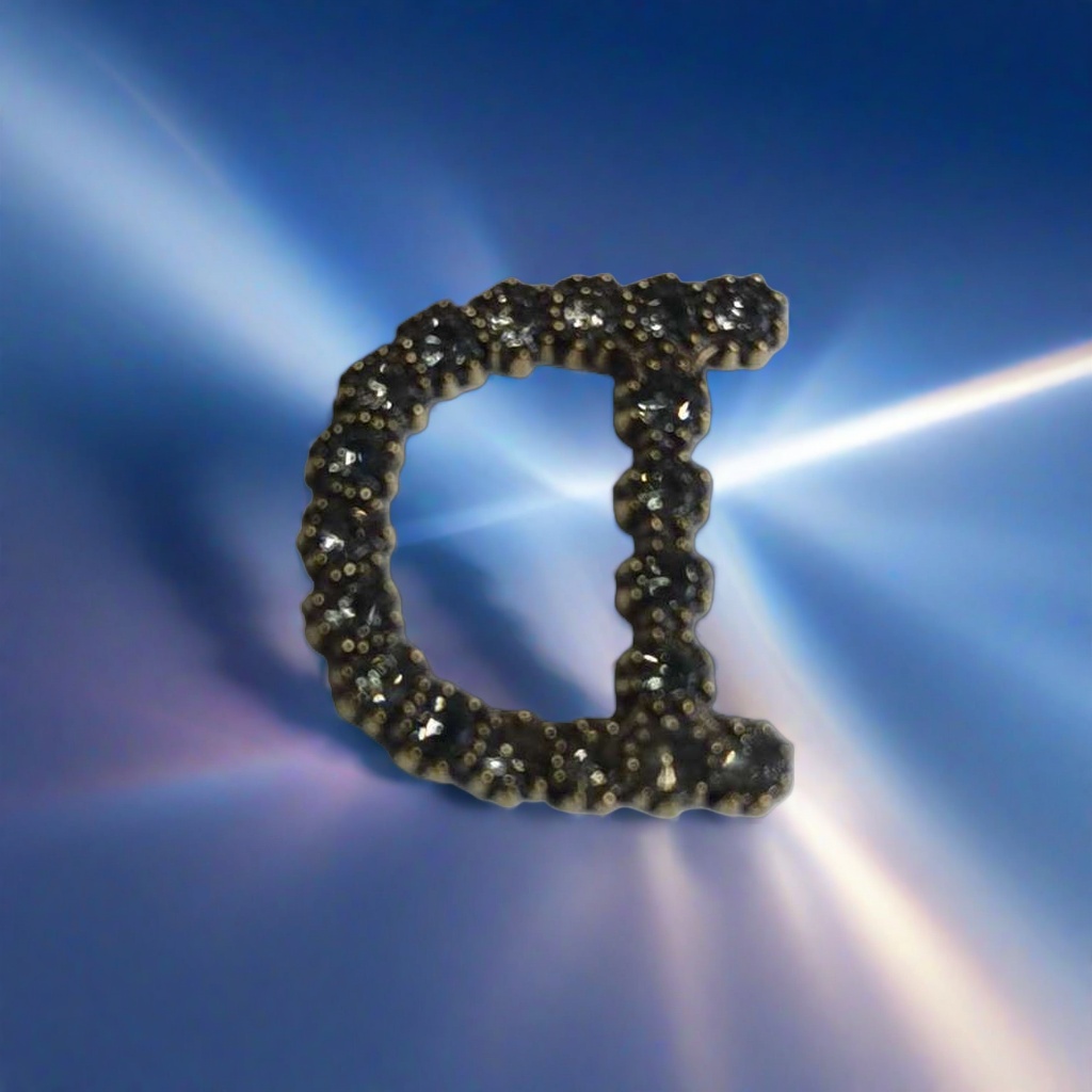 وقلادة سوداء من نوع "سي Specification image