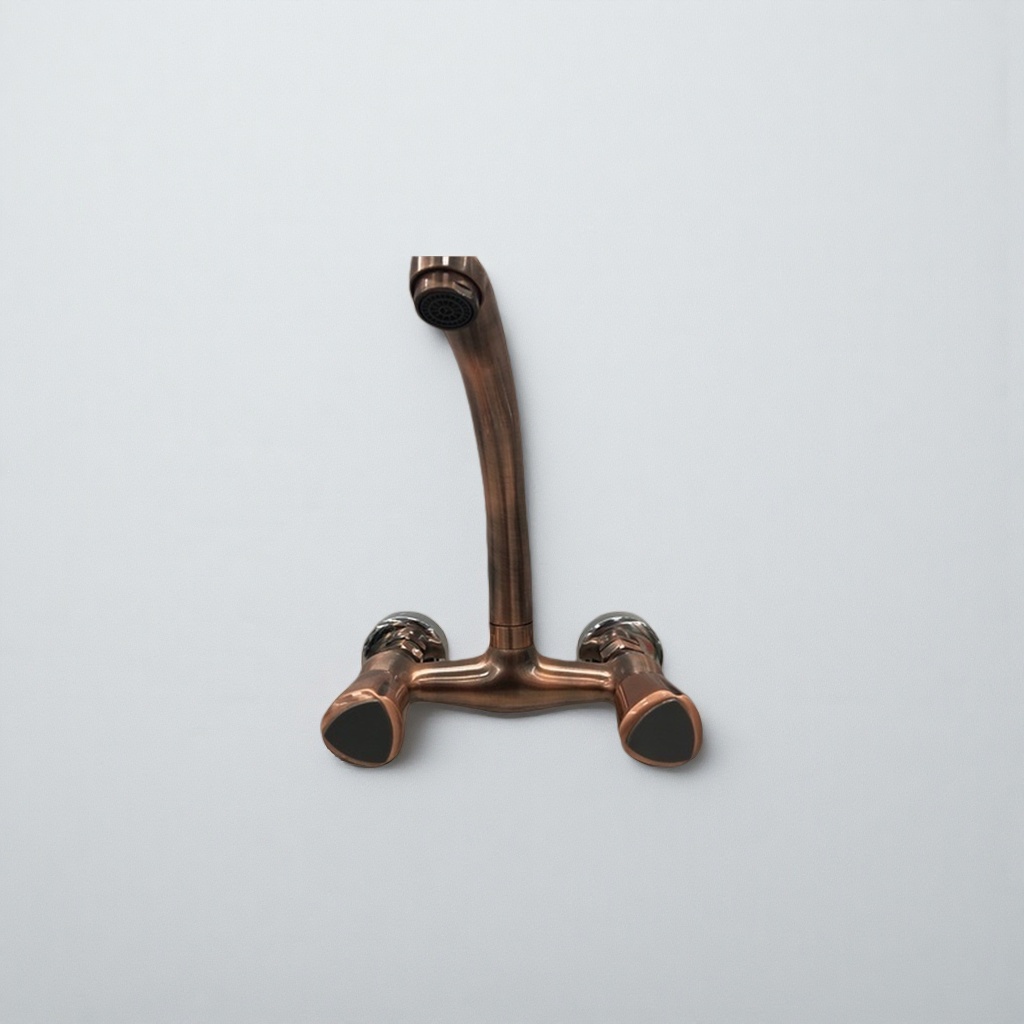 The copper-colored faucet is made of all-copper material and is suitable for kitchens and bathrooms. It is rust-proof and durable details Picture
