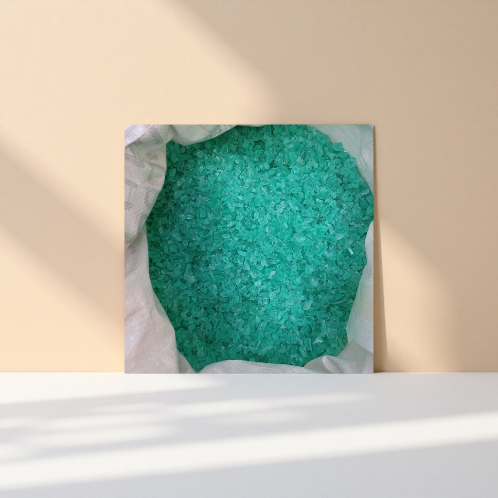 Green crystal particle stain remover for household use, powerful stain removal and rejuvenation Specification image