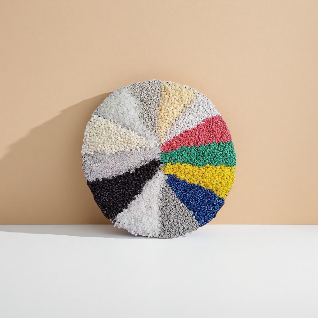 The industrial-grade PPPE raw material of colored granular plastic particles has uniform particles and rich colors Application Scenario