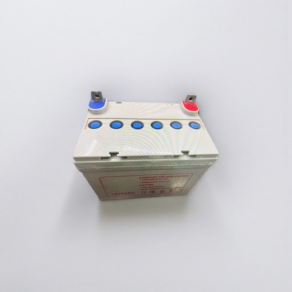 白色蓄电池 12V33Ah 顶部红蓝接线柱 五个蓝色观察孔 充电说明图