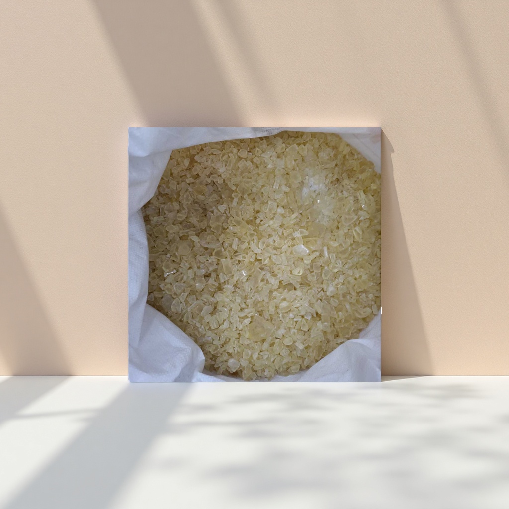 Light yellow crystal granular laboratory-grade chemical reagent, 500g package Specification image
