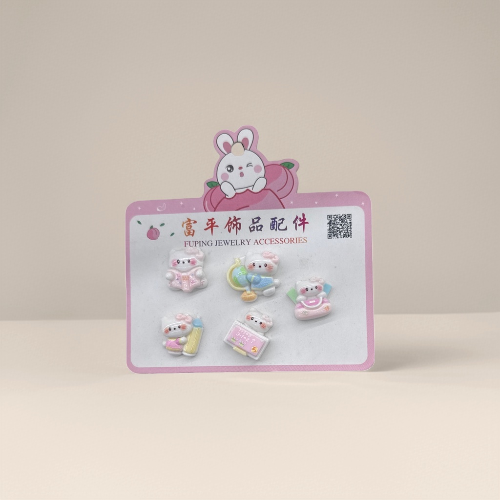 Pink cartoon bear-shaped brooch accessory card