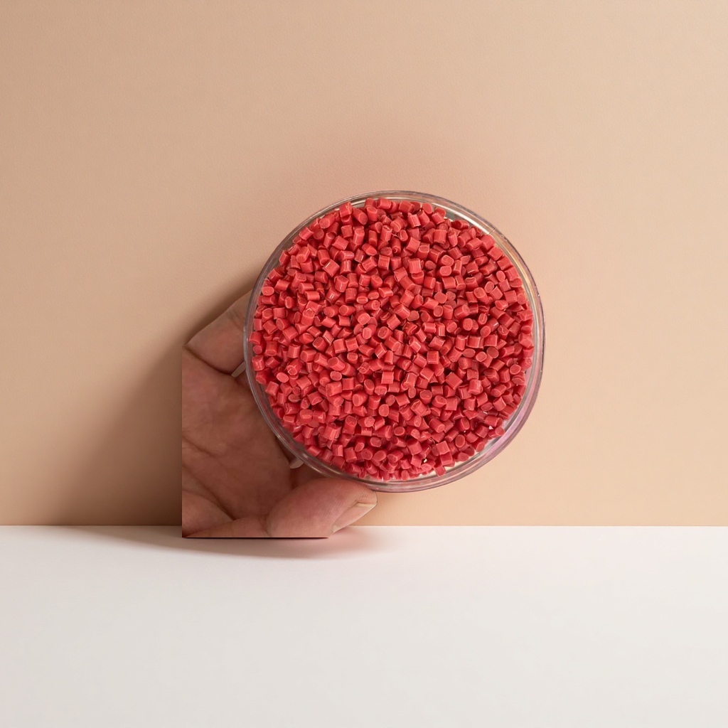 Red granular plastic particles, industrial-grade PP PE raw material, general injection molding filler Application Scenario