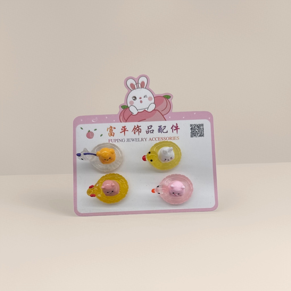 Four pink card cartoon animal-shaped hair clips Specification image
