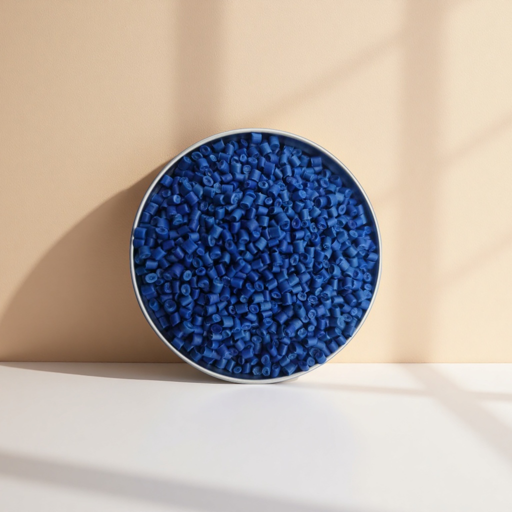 Blue granular plastic particles are general-purpose PP polypropylene raw material granular engineering plastics Specification image