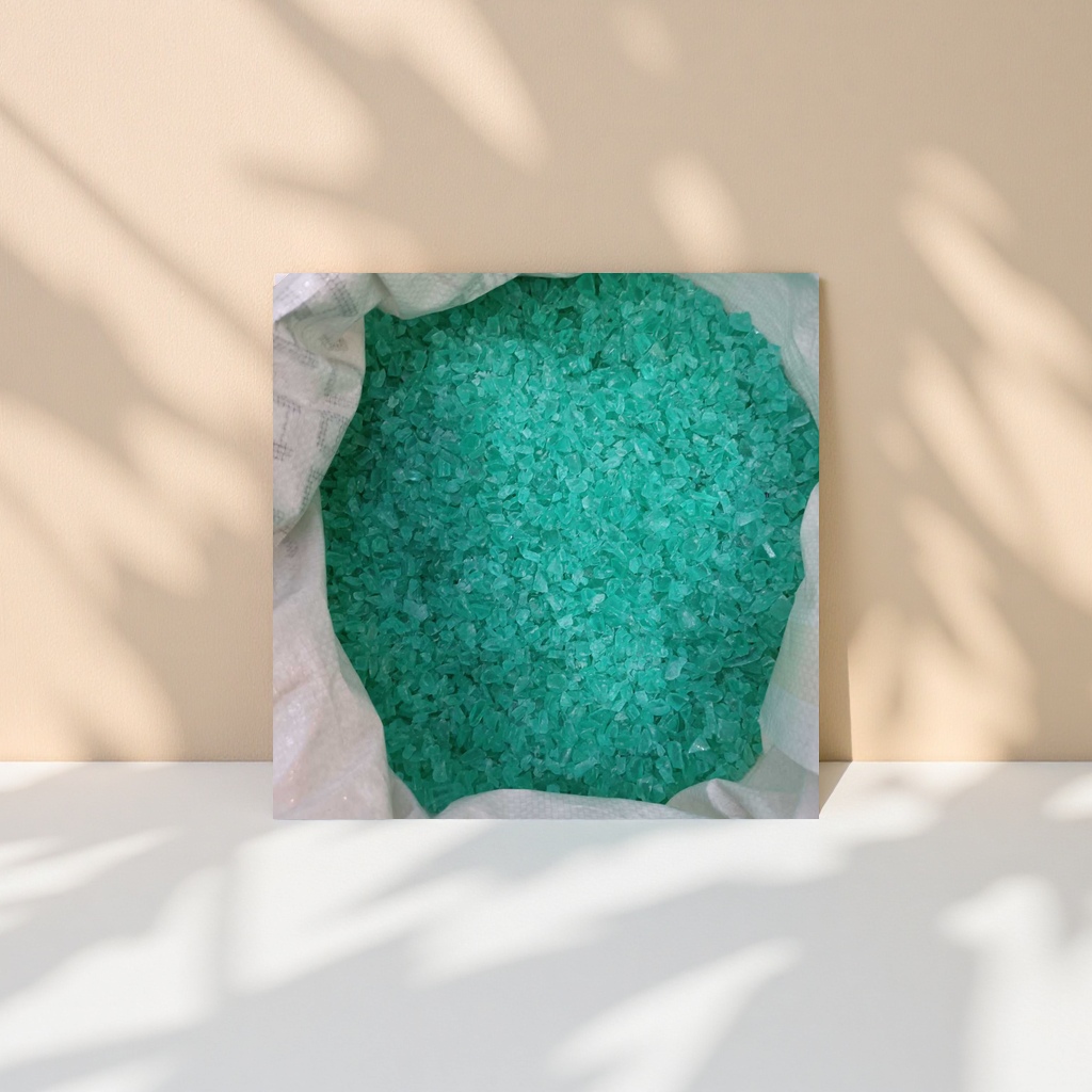 The green crystal particle exfoliating scrub gently cleanses and brightens the skin Specification image