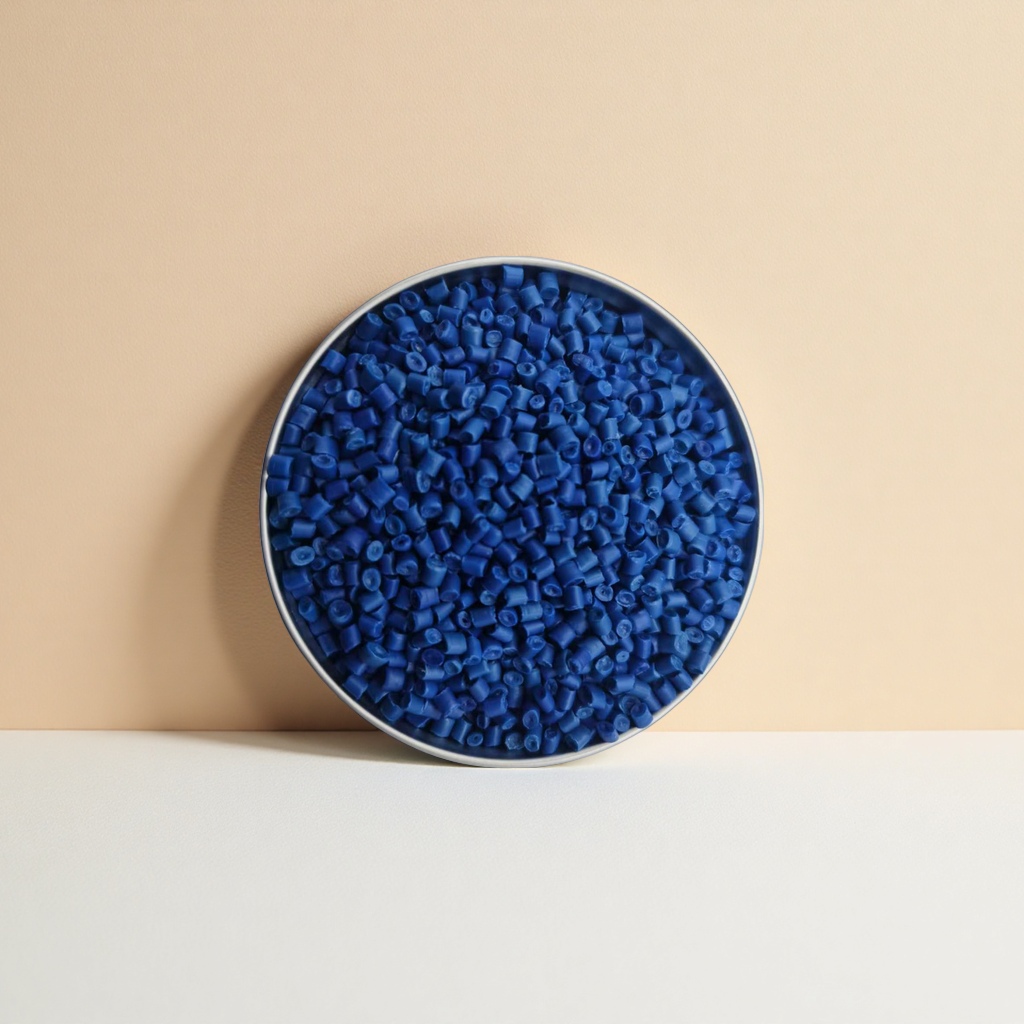Blue granular plastic particles are made of general engineering plastic raw materials such as PP, PE and ABS Specification image