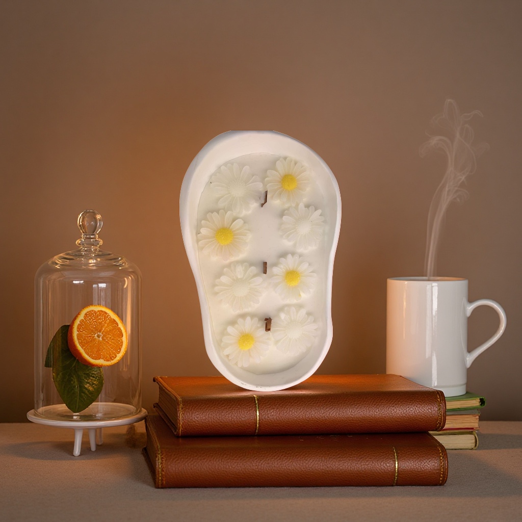 White candle Daisy decorative scented candle home atmosphere display Application Scenario