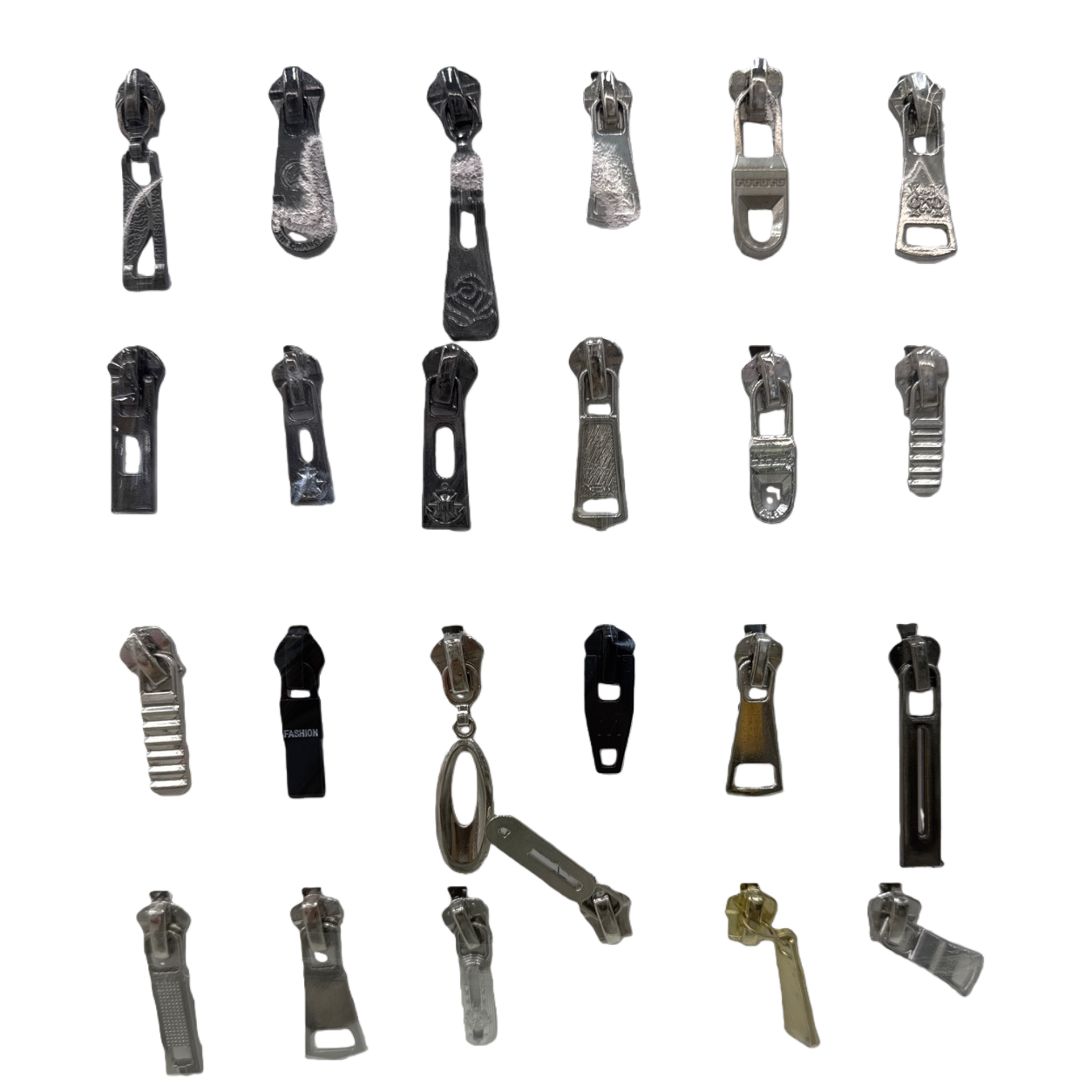 أدوات عرض أزياء على لوحات معدنية بيضاء ذات خلفية معدنية Item Picture