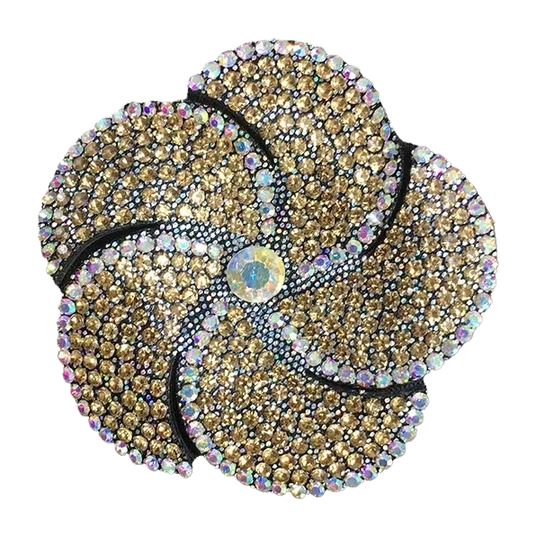 金色镶钻四叶花形胸针白底实物图