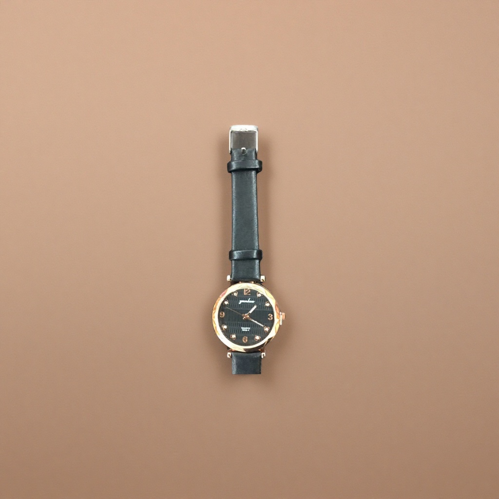 A men's quartz watch with a black strap and a golden case is simple, business-friendly and casual Application Scenario