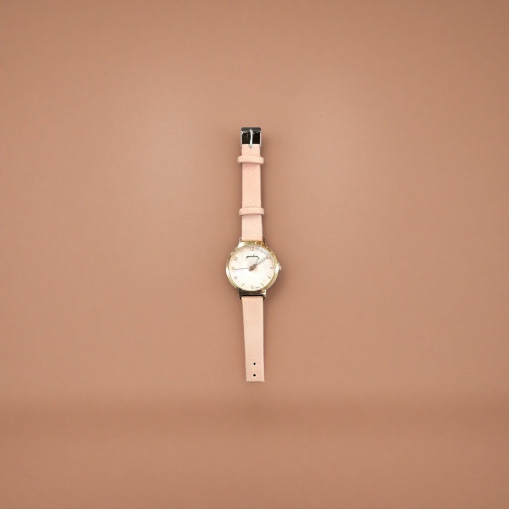 The pink strap quartz wristwatch for women is fashionable, versatile and a light luxury trend Specification image