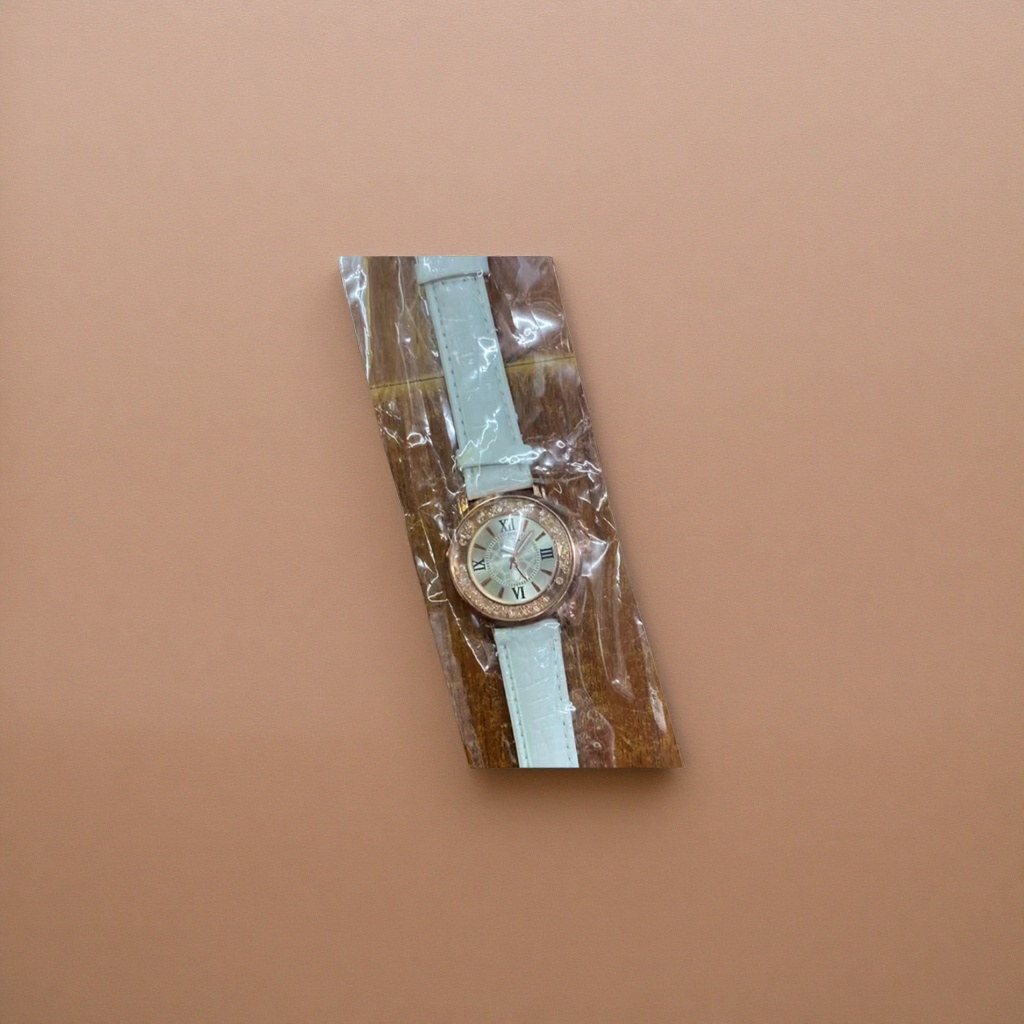 The men's casual watch with a light green silicone strap is waterproof and luminous details Picture