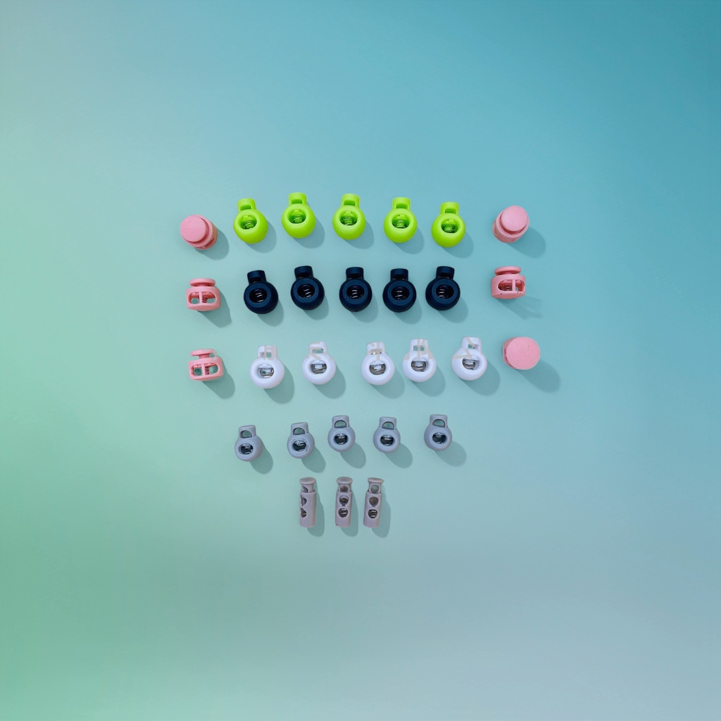 The colorful drawstring buckle is fashionable and adjustable. The drawstring is available in multiple colors for clothing and backpack accessories Application Scenario