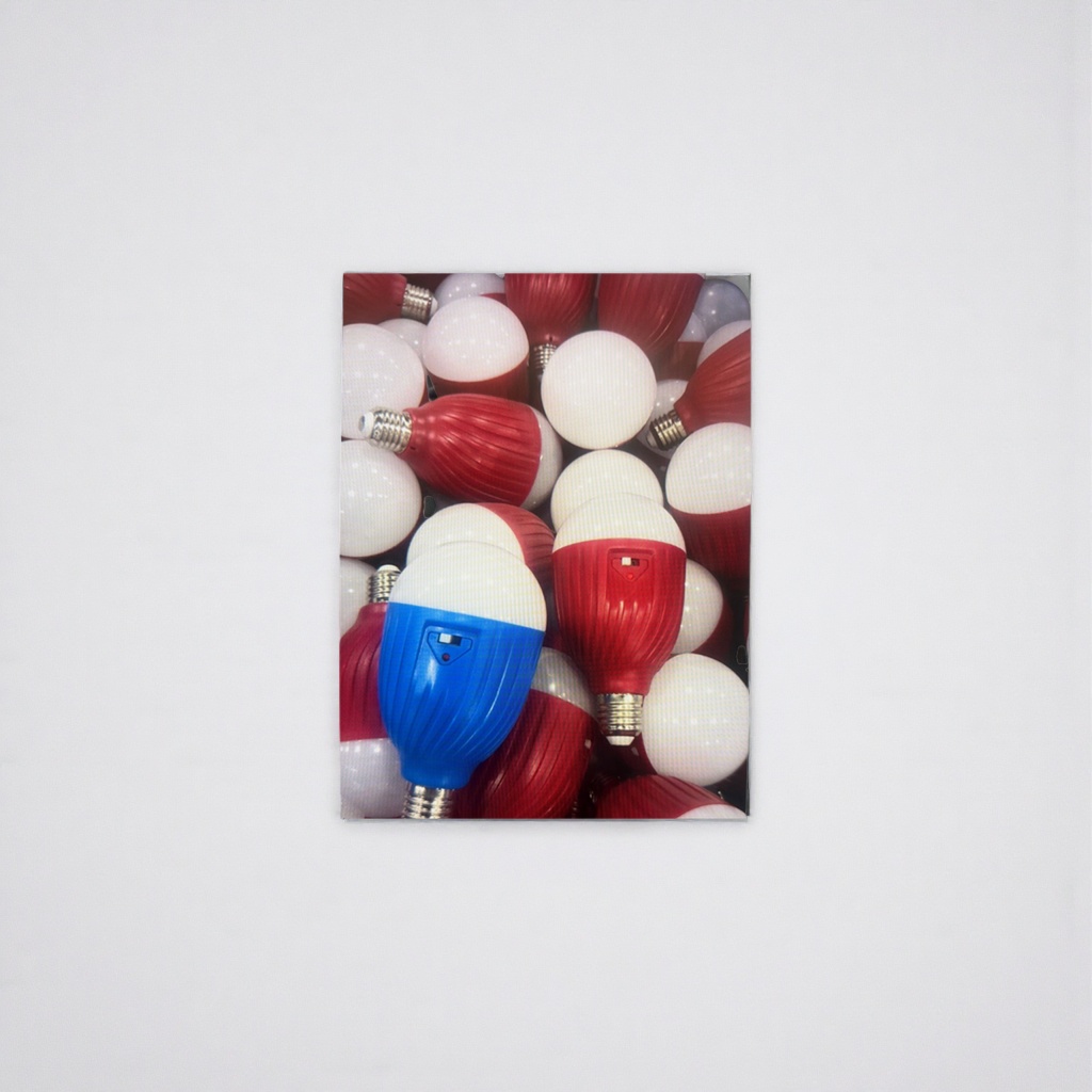 Red, white and blue LED bulbs are used for decorative atmosphere, festive color lights and household dimming Specification image