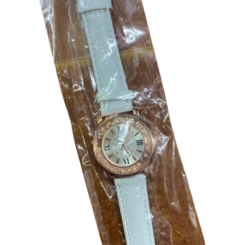 The men's casual watch with a light green silicone strap is waterproof and luminous Item Picture