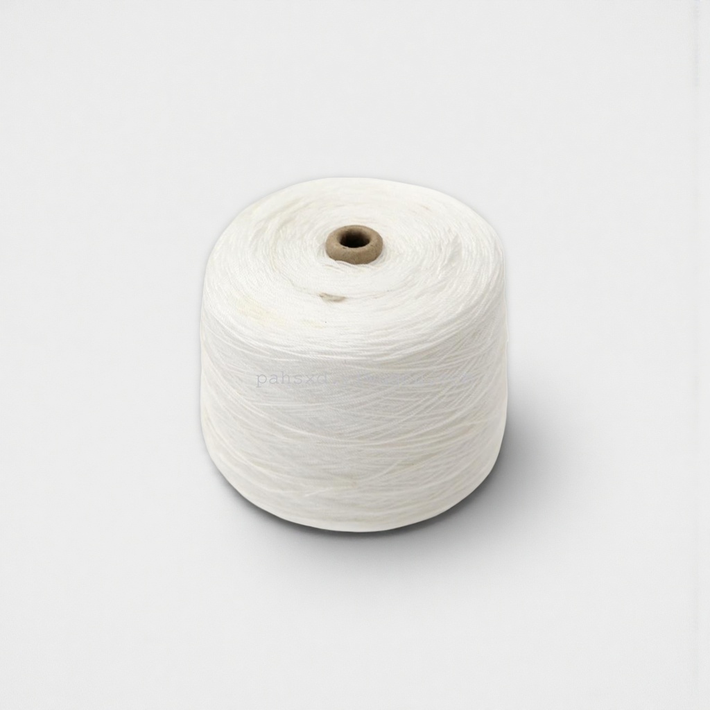 White yarn balls, hand-woven wool yarn balls, DIY material for weaving wool blended yarn Specification image