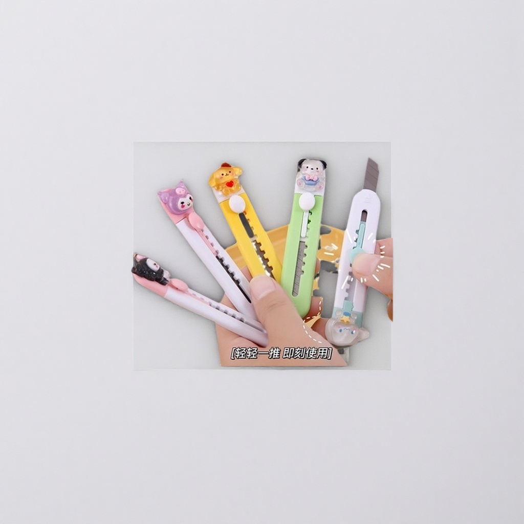 彩色卡通美工刀产品图