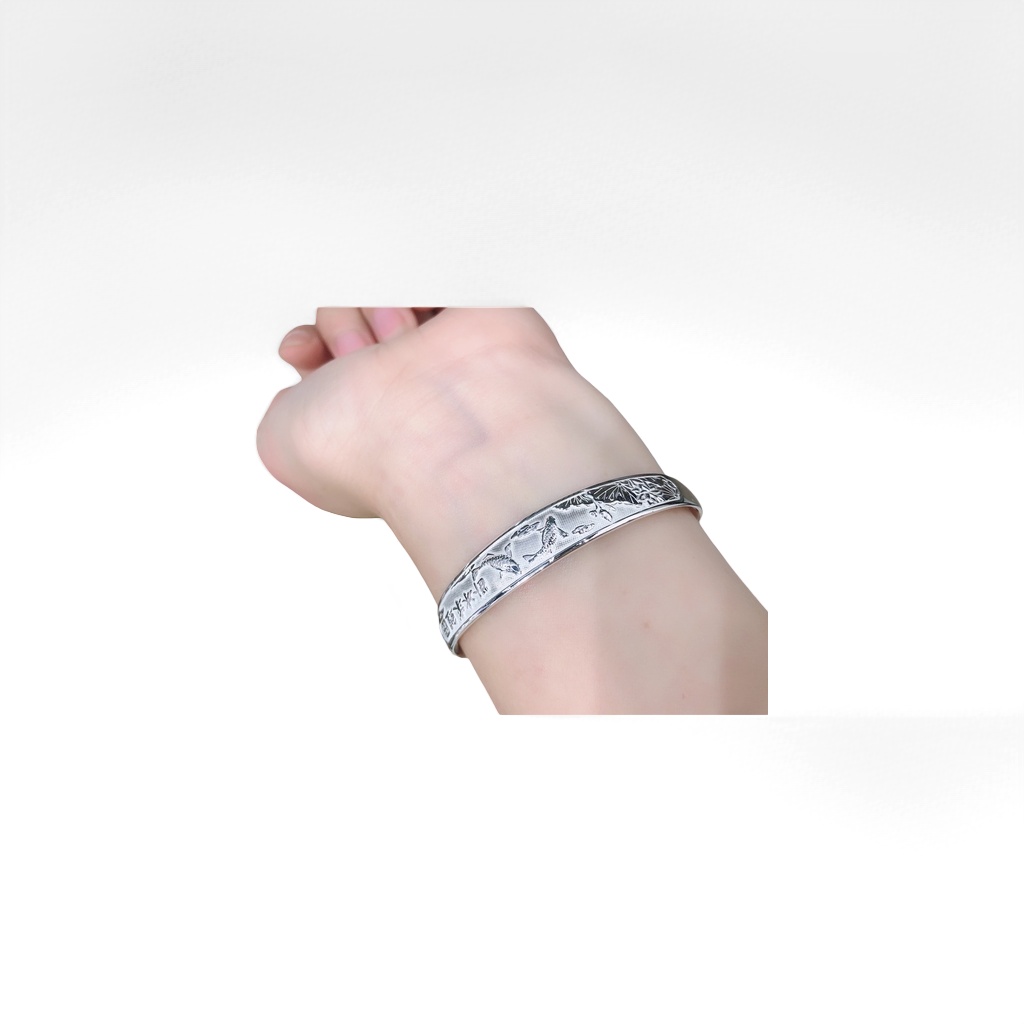 A silver bracelet is a simple and versatile ladies' accessory worn on the wrist details Picture