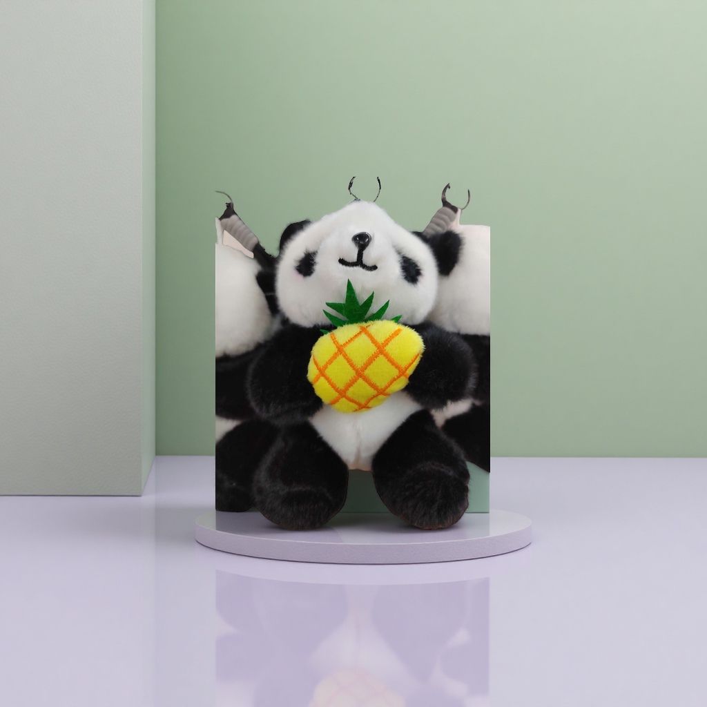 黑白熊猫抱黄色菠萝毛绒玩偶可爱家居装饰摆件图