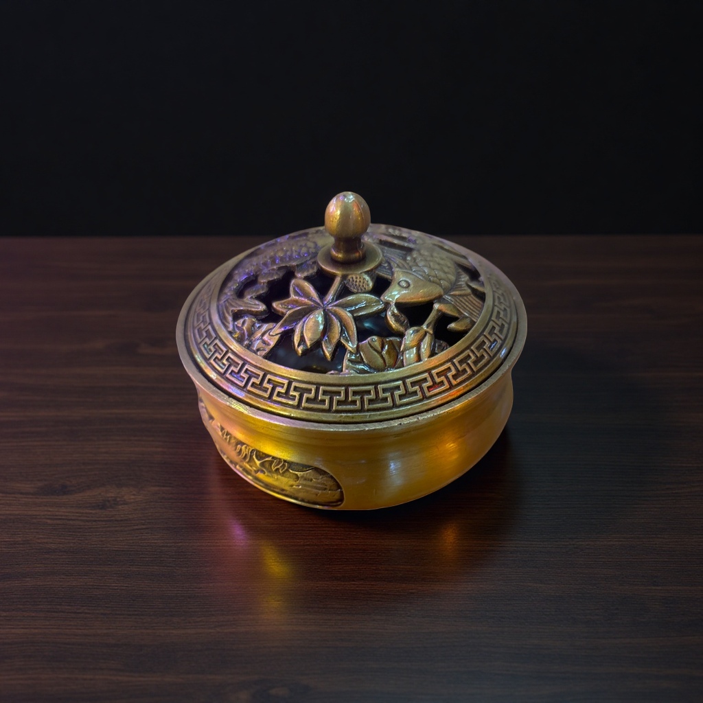 Golden copper incense burner, a Chinese-style decorative item for the living room and bedroom, and a copper handicraft Application Scenario