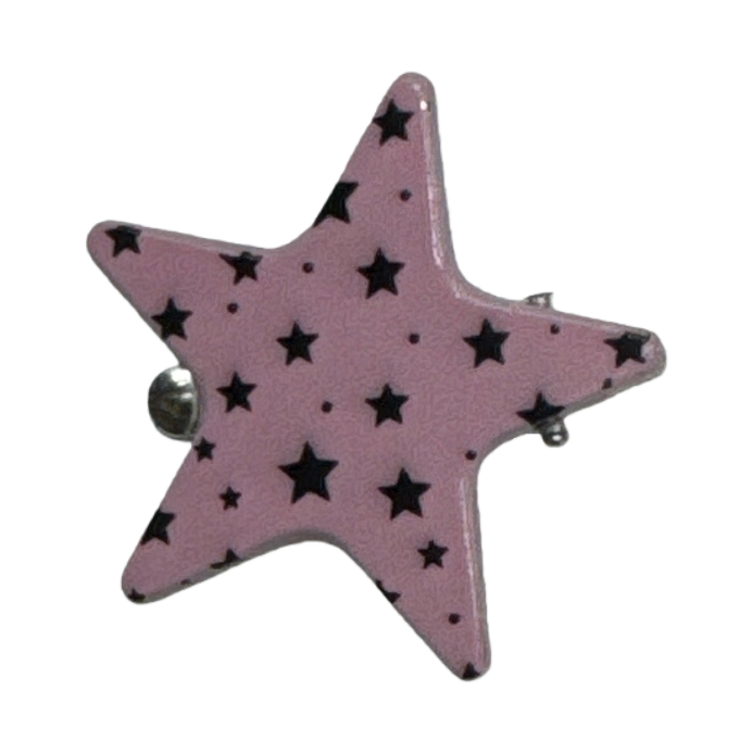 A pink star-shaped brooch is a fashionable and simple metal accessory for women's daily wear Item Picture