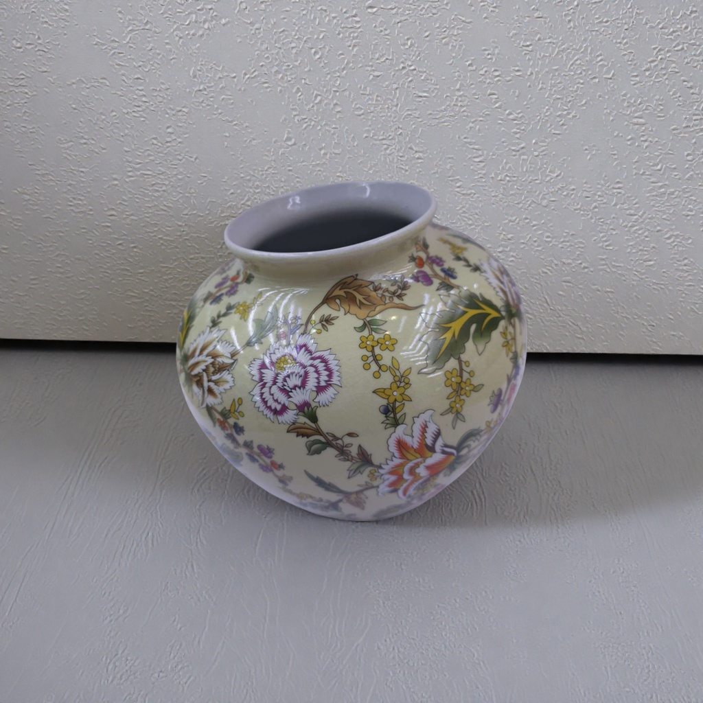 陶瓷工艺品实物图