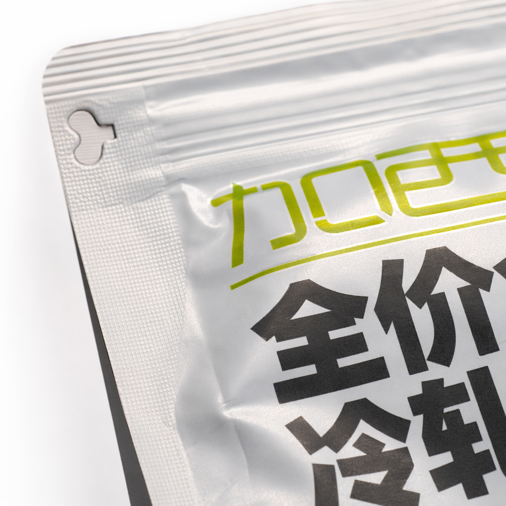 White packaging bag dog food, pet dry food, universal type, specially designed for adult dogs and puppies Application Scenario