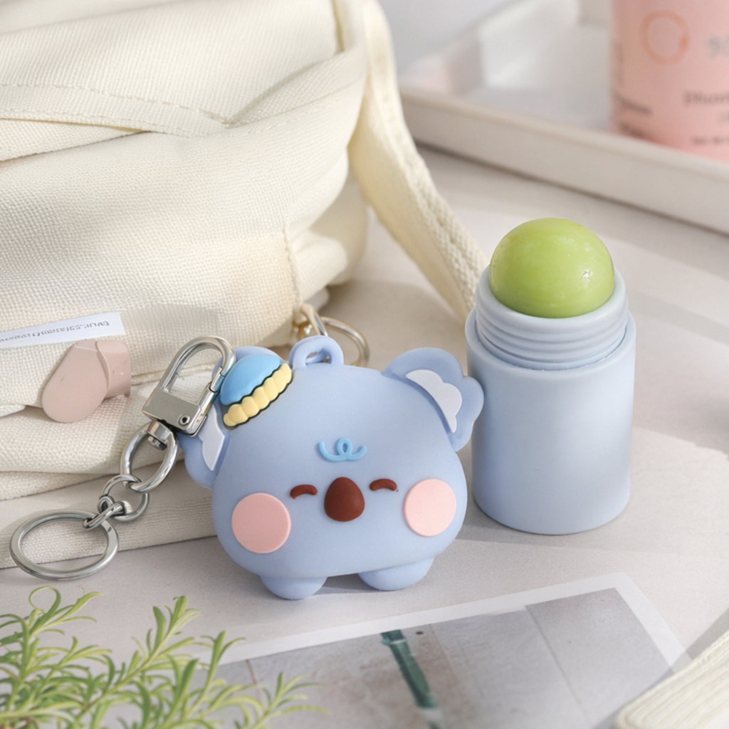 Blue koala shaped lip balm keychain, green spherical lip balm, long-lasting moisturizing portable version details Picture