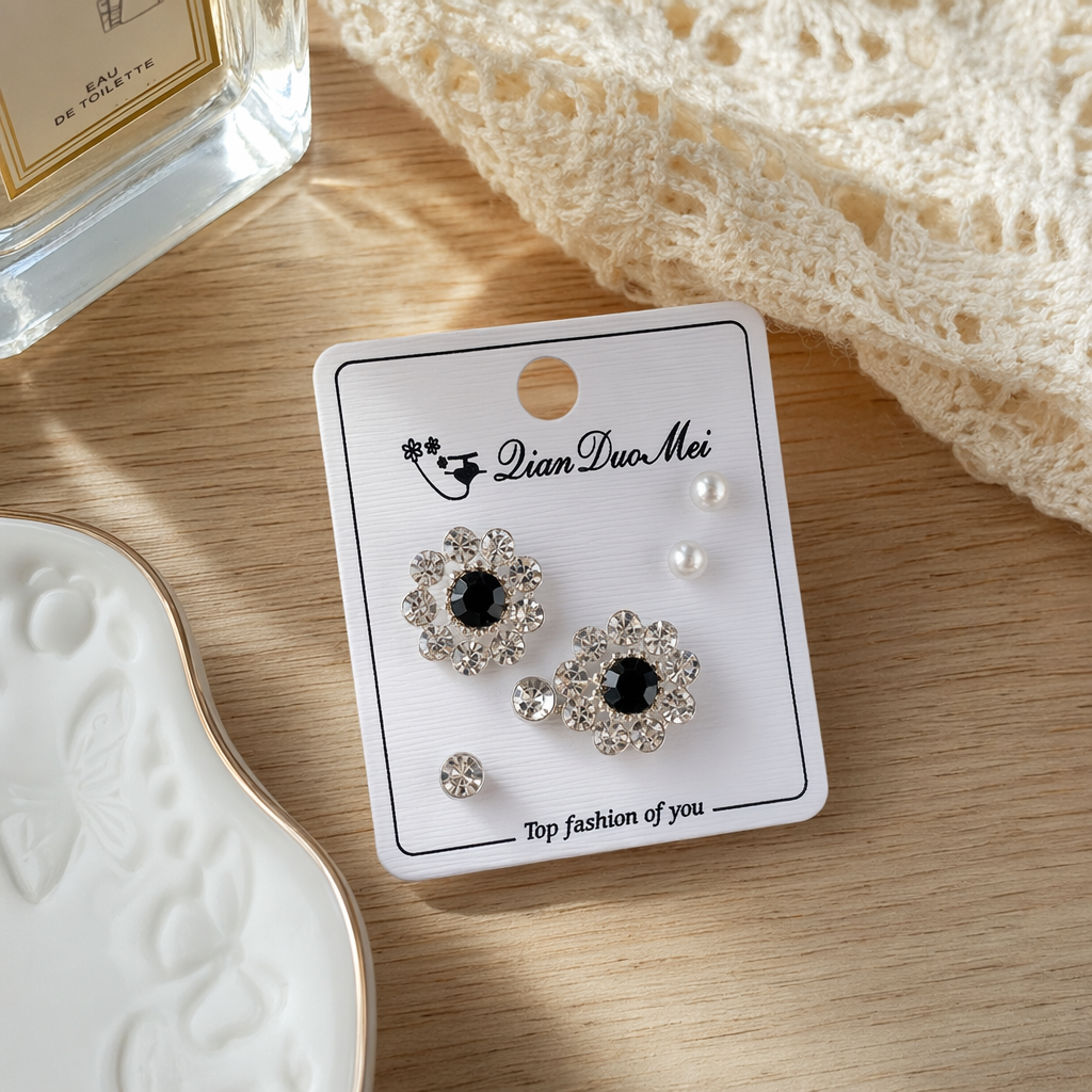 White card earrings, fashionable and simple stud earrings, light luxury design earrings details Picture