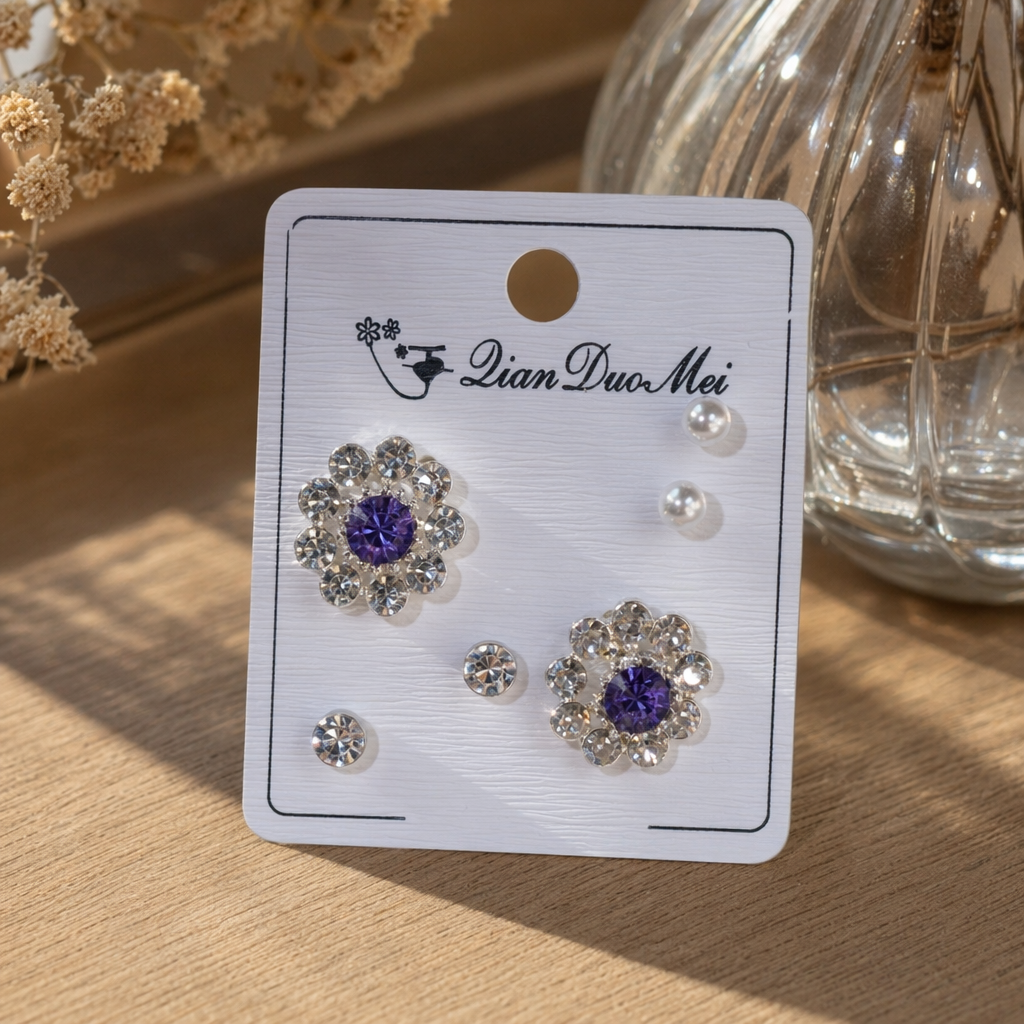 White card stud earrings are fashionable, simple and versatile details Picture