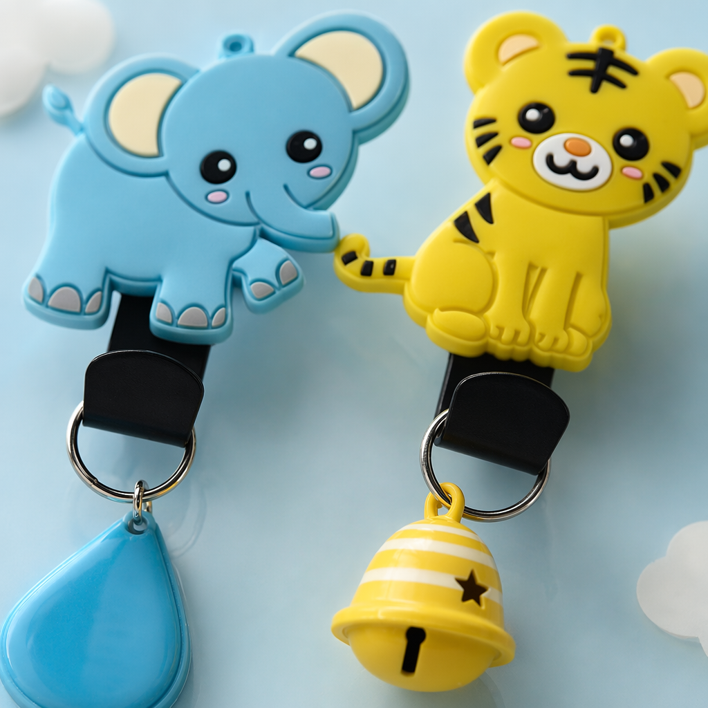 Colorful cartoon animal hooks, rabbit, panda, elephant and tiger-shaped keychain hangers, bathroom door, dormitory wall hangers, clothes and hats wholesale, cute PVC animal hangers, cartoon hook hangers Application Scenario