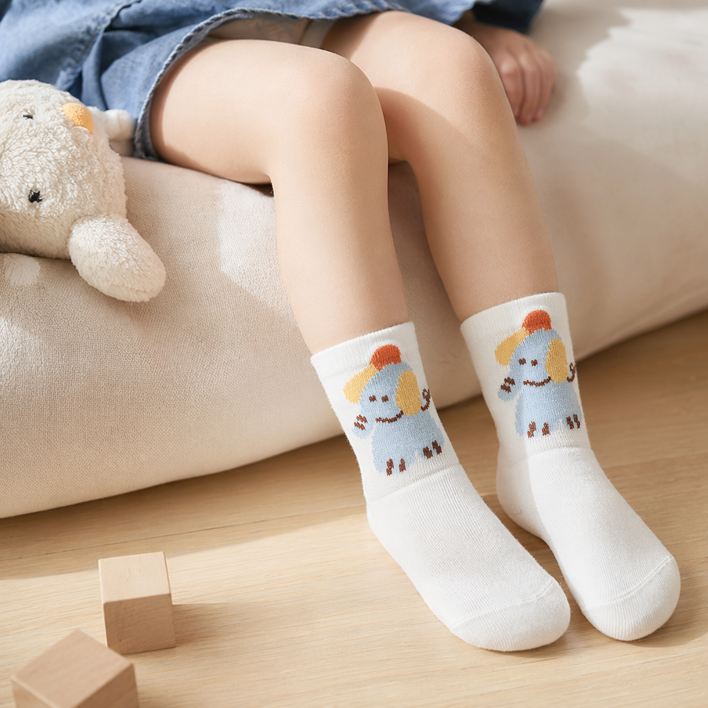 White Cartoon Elephant-Patterned Cotton Socks For Both Men And Women, Comfortable And Breathable details Picture