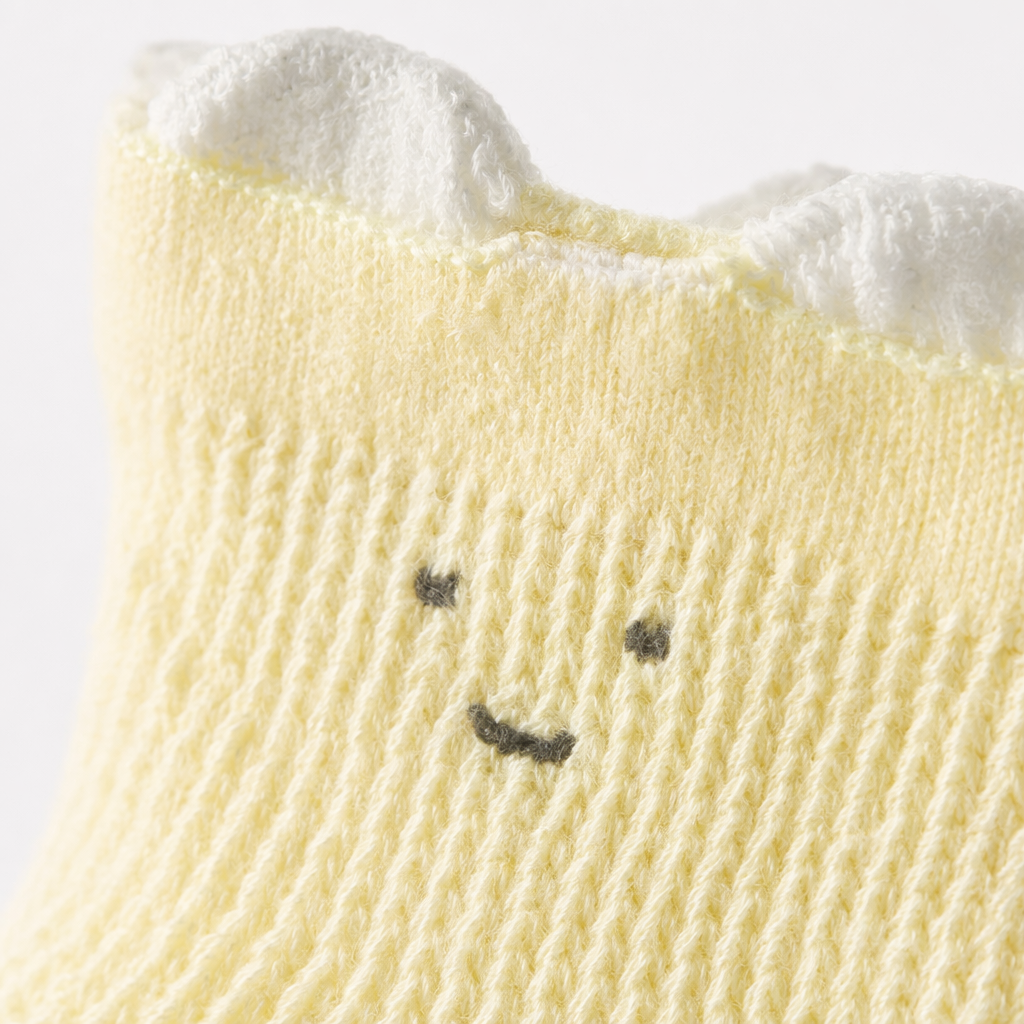 Beige knitted socks for women, pure cotton, comfortable and breathable mid-calf socks Application Scenario